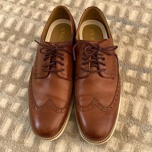 Cole Haan MENS  tie loafers. Great for dress and casual wear.